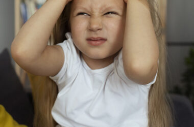 Jak rozpoznać, że dziecko jest przestymulowane?